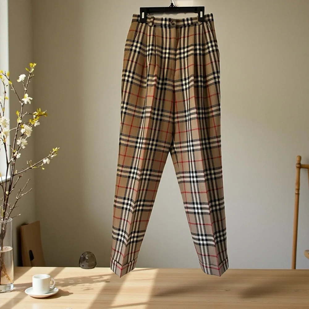 BURBERRYS Women's Pants - Picture 3 of 11